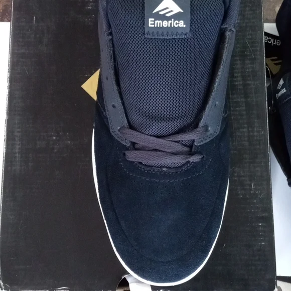 Heretic Emerica - Picture 4 of 6